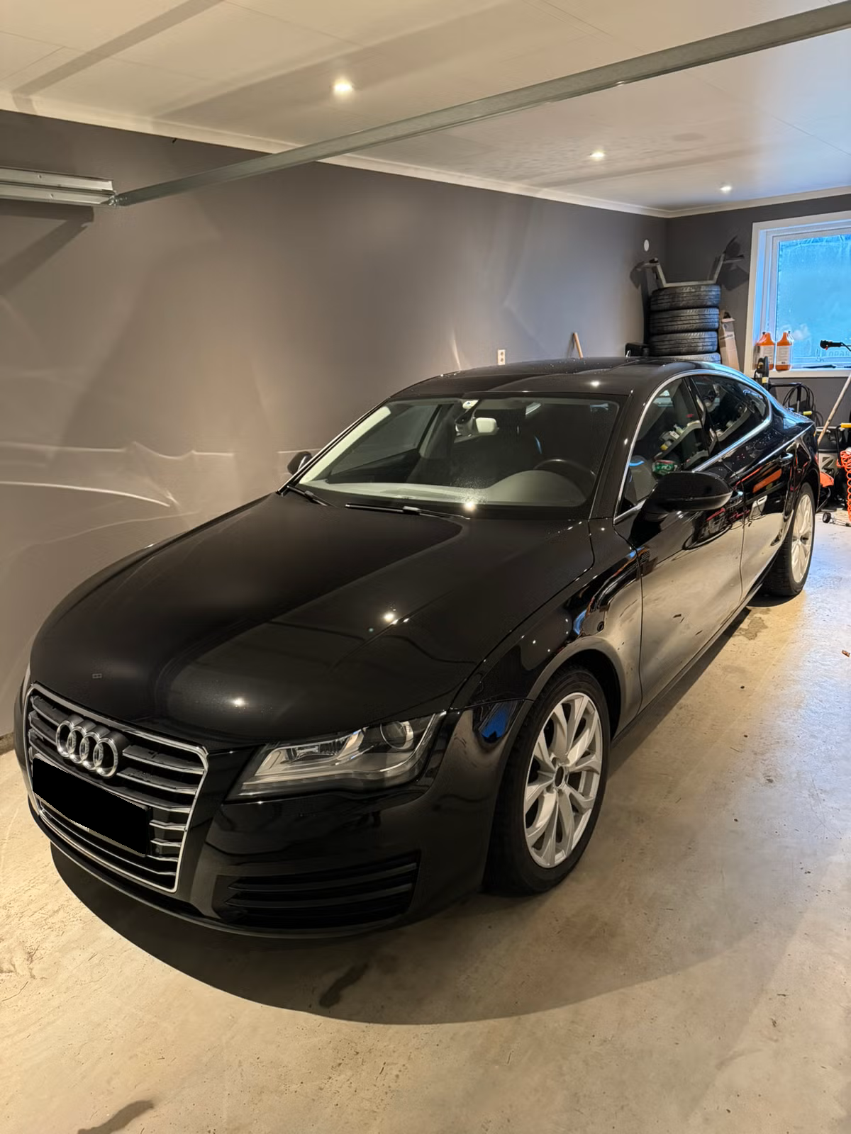 
								Audi Q7 e-tron 3.0 TDI V6 Quattro full									