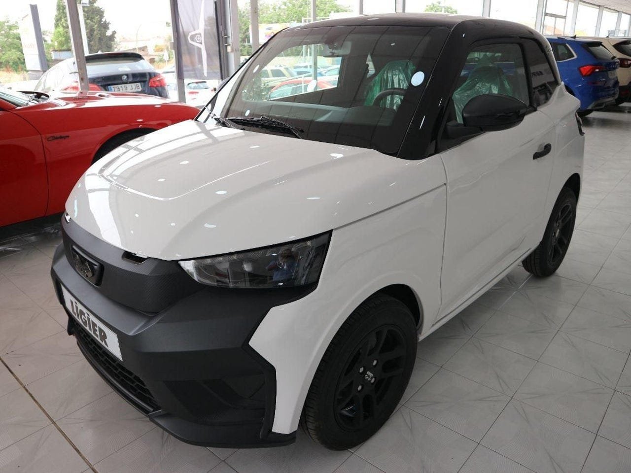 
								LIGIER JS50 full									